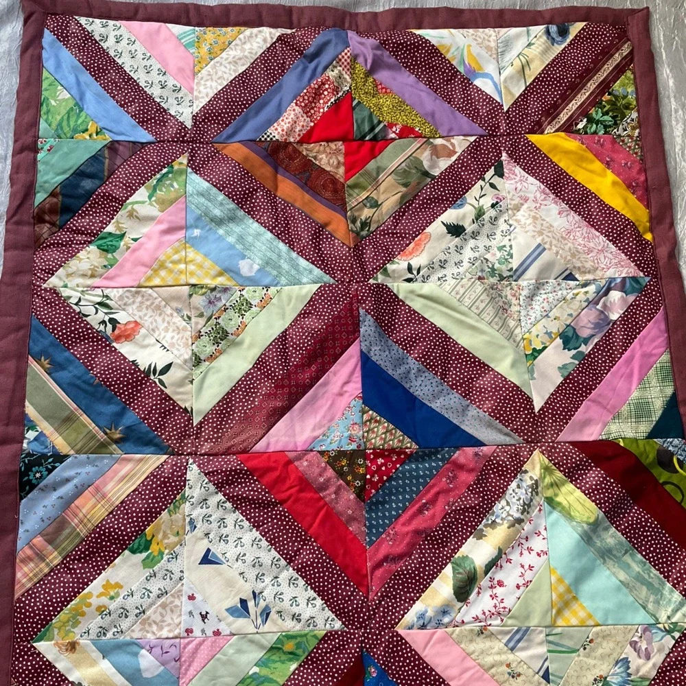 VTG 1950s MCM Handmade Patchwork String Quilt Diamond 34x50 Cottagecore FeedSack